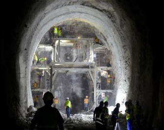 紅豆山隧道修建有多難？都用到了哪些工具